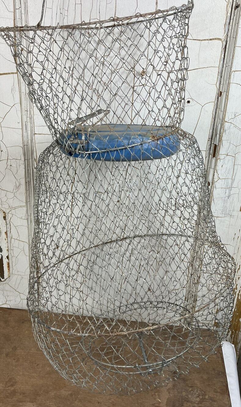 Vintage Fishing Metal Wire Fish Keeper Net Live Bait Basket Cage Collapsible